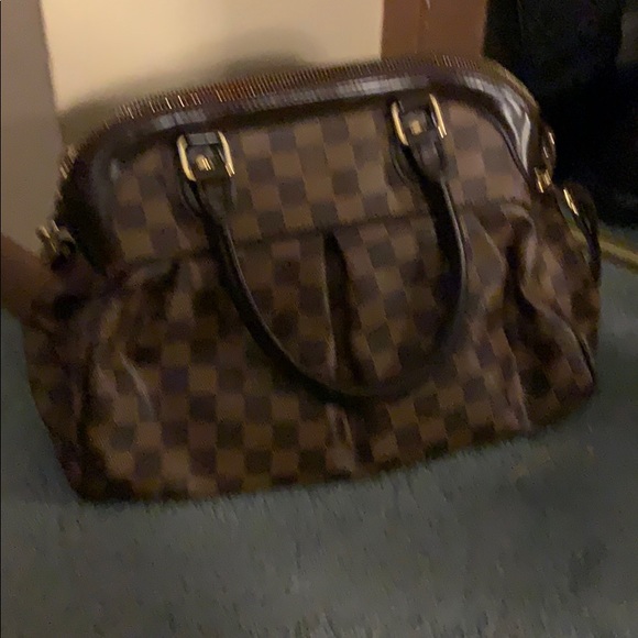 Genuine Louis Vuitton handbag with shoulder strap - Picture 1 of 5